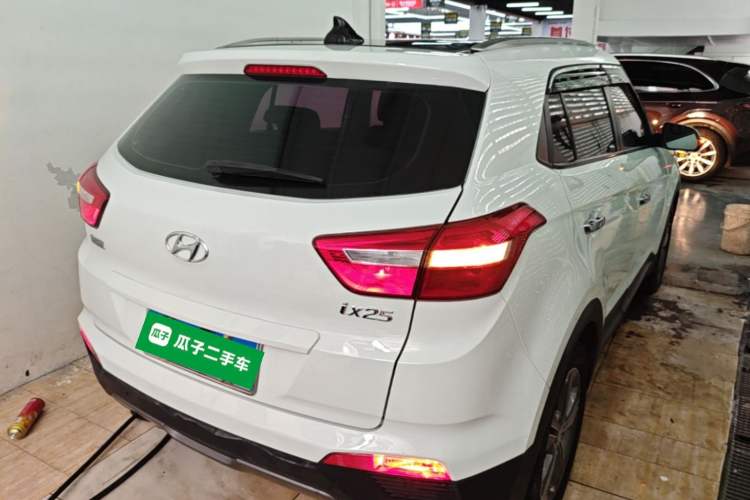Used Hyundai ix25 2015 1.6L Automatic Two-Wheel Drive Smart GLS Trim Rear Right 45 Deg