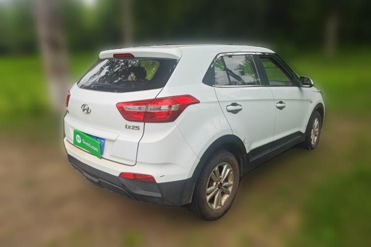 Used Hyundai ix25 2015 1.6L Manual Two-Wheel Drive Fashionable GS Model Rear Right 45 Deg