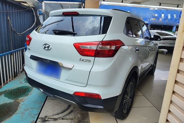 Used Hyundai ix25 2015 1.6L Automatic Two-Wheel Drive Smart GLS Trim Rear Right 45 Deg
