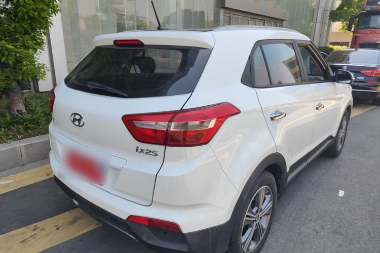 Used Hyundai ix25 2015 1.6L Automatic Two-Wheel Drive Smart GLS Trim Rear Right 45 Deg