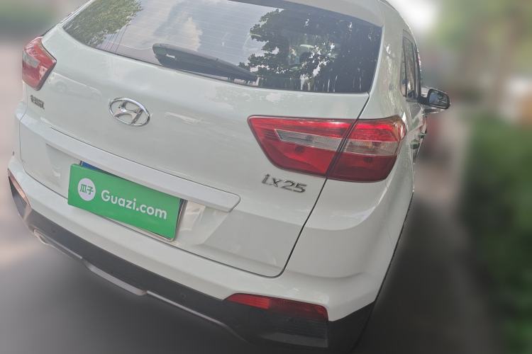 Used Hyundai ix25 2015 1.6L Automatic Two-Wheel Drive Smart GLS Trim Rear Right 45 Deg