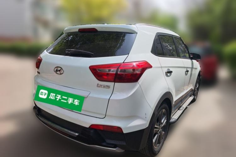 Used Hyundai ix25 2015 1.6L Automatic Two-Wheel Drive Smart GLS Trim Rear Right 45 Deg