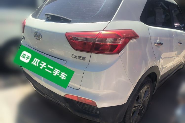 Used Hyundai ix25 2015 1.6L Automatic Two-Wheel Drive Smart GLS Trim Rear Right 45 Deg