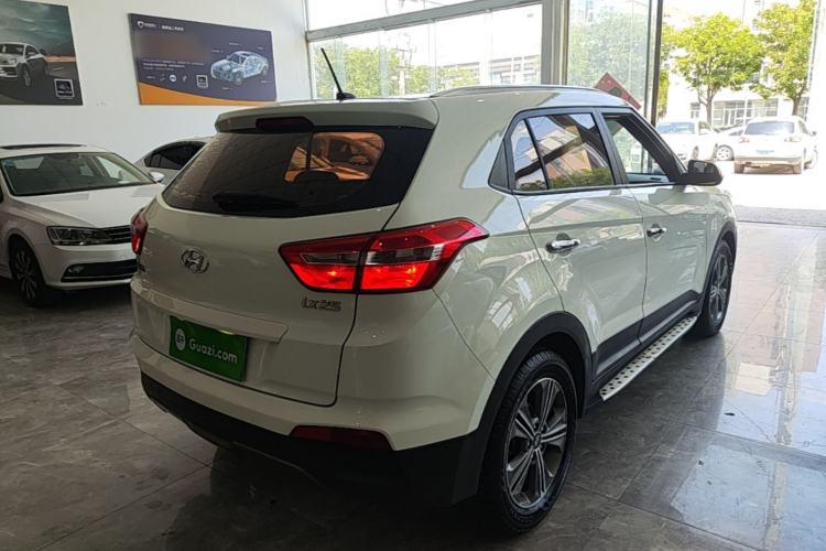 Used Hyundai ix25 2015 1.6L Automatic Two-Wheel Drive Smart GLS Trim Rear Right 45 Deg