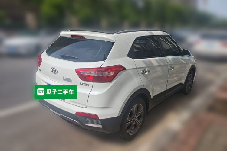 Used Hyundai ix25 2015 1.6L Automatic Two-Wheel Drive Smart GLS Trim Rear Right 45 Deg