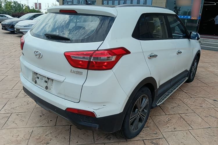 Used Hyundai ix25 2015 1.6L Automatic Two-Wheel Drive Smart GLS Trim Rear Right 45 Deg