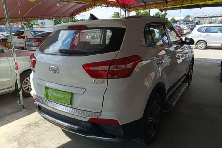 Used Hyundai ix25 2015 1.6L Automatic Two-Wheel Drive Smart GLS Trim Rear Right 45 Deg