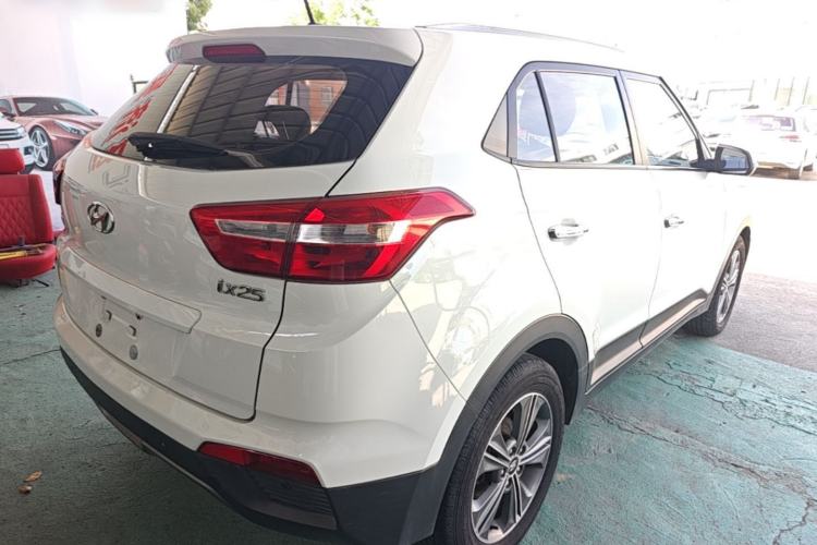 Used Hyundai ix25 2015 1.6L Automatic Two-Wheel Drive Smart GLS Trim Rear Right 45 Deg
