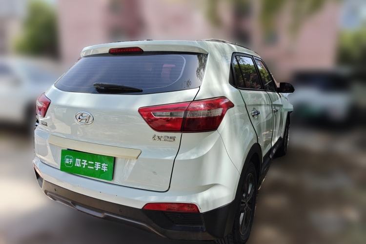 Used Hyundai ix25 2015 1.6L Automatic Two-Wheel Drive Smart GLS Trim Rear Right 45 Deg