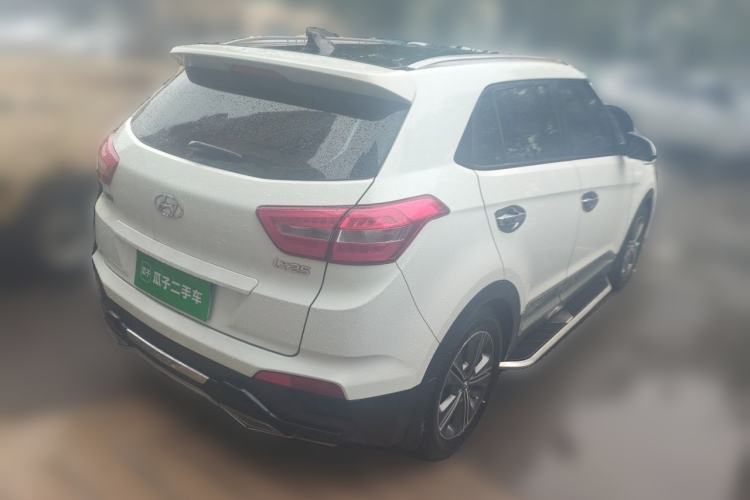 Used Hyundai ix25 2015 1.6L Automatic Two-Wheel-Drive Deluxe DLX Model Rear Right 45 Deg