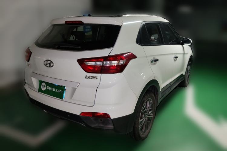Used Hyundai ix25 2015 1.6L Automatic Two-Wheel Drive Smart GLS Trim Rear Right 45 Deg