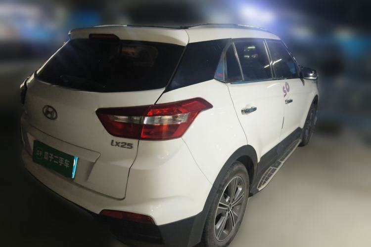 Used Hyundai ix25 2015 1.6L Automatic Two-Wheel Drive Smart GLS Trim Rear Right 45 Deg