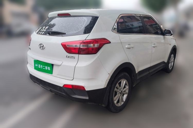 Used Hyundai ix25 2015 1.6L Manual Two-Wheel Drive Fashionable GS Model Rear Right 45 Deg