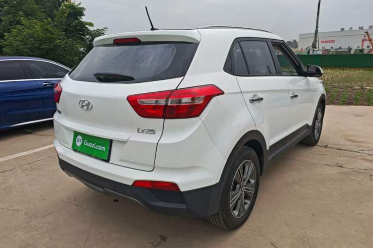 Used Hyundai ix25 2015 1.6L Automatic Two-Wheel Drive Smart GLS Trim Rear Right 45 Deg