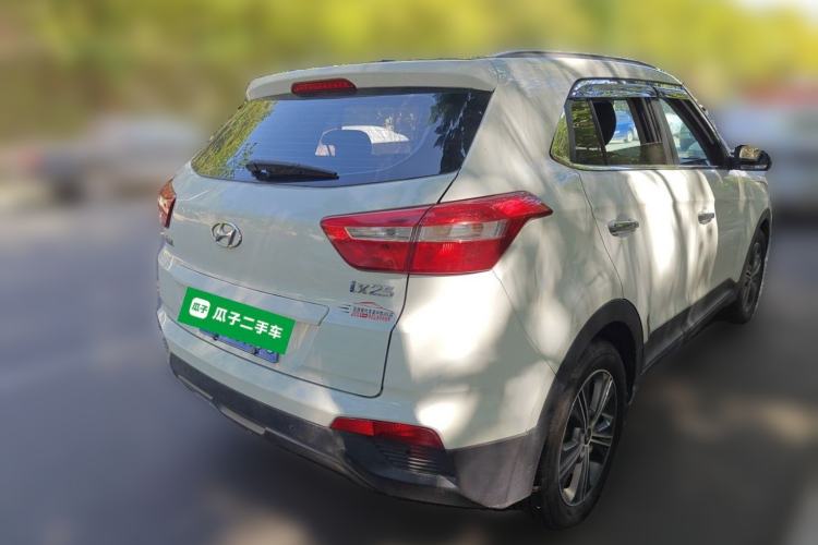 Used Hyundai ix25 2015 1.6L Automatic Two-Wheel Drive Smart GLS Trim Rear Right 45 Deg