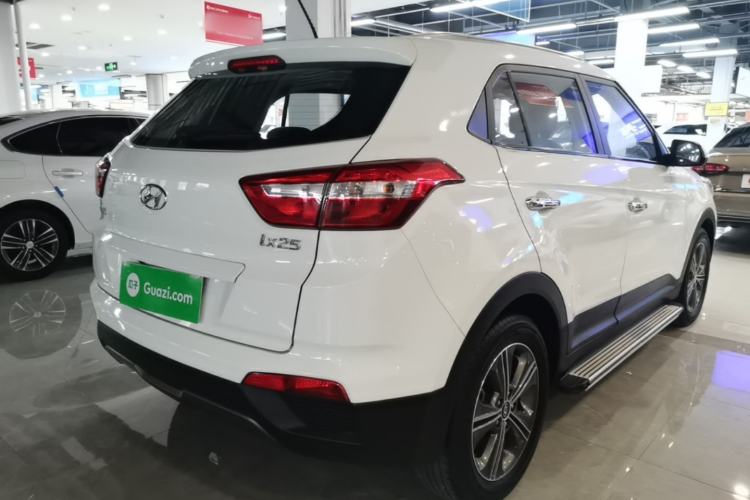 Used Hyundai ix25 2015 1.6L Automatic Two-Wheel Drive Smart GLS Trim Rear Right 45 Deg