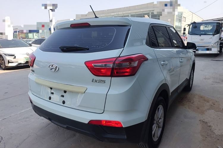 Used Hyundai ix25 2015 1.6L Manual Two-Wheel Drive Fashionable GS Model Rear Right 45 Deg