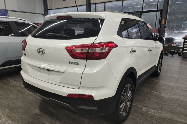 Used Hyundai ix25 2015 1.6L Automatic Two-Wheel Drive Smart GLS Trim Rear Right 45 Deg