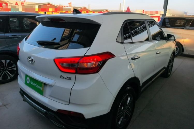 Used Hyundai ix25 2015 1.6L Automatic Two-Wheel-Drive Deluxe DLX Model Rear Right 45 Deg