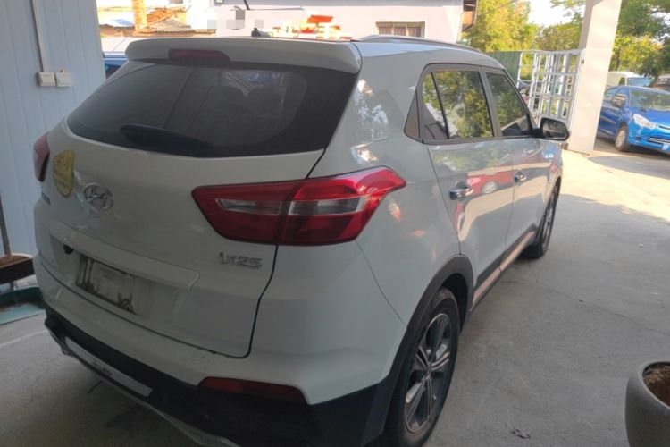 Used Hyundai ix25 2015 1.6L Automatic Two-Wheel Drive Smart GLS Trim Rear Right 45 Deg