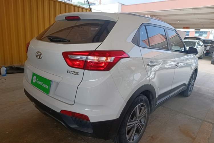 Used Hyundai ix25 2015 1.6L Automatic Two-Wheel Drive Smart GLS Trim Rear Right 45 Deg