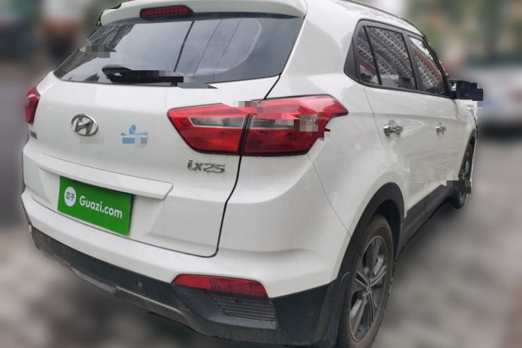 Used Hyundai ix25 2015 1.6L Automatic Two-Wheel Drive Smart GLS Trim Rear Right 45 Deg