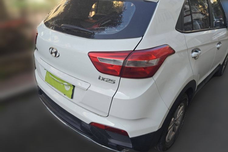 Used Hyundai ix25 2015 1.6L Manual Two-Wheel Drive Fashionable GS Model Rear Right 45 Deg