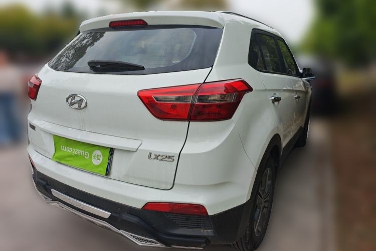 Used Hyundai ix25 2015 1.6L Automatic Two-Wheel Drive Smart GLS Trim Rear Right 45 Deg