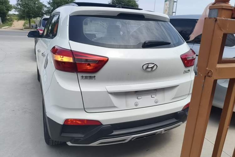 Used Hyundai ix25 2015 1.6L Automatic Two-Wheel Drive Smart GLS Trim Rear