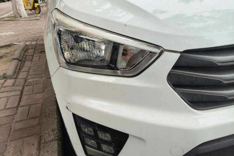 Used Hyundai ix25 2015 1.6L Manual Two-Wheel Drive Fashionable GS Model Right Front Headlight