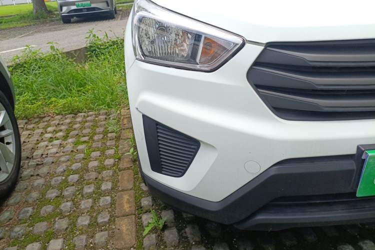 Used Hyundai ix25 2015 1.6L Manual Two-Wheel Drive Fashionable GS Model Right Front Headlight