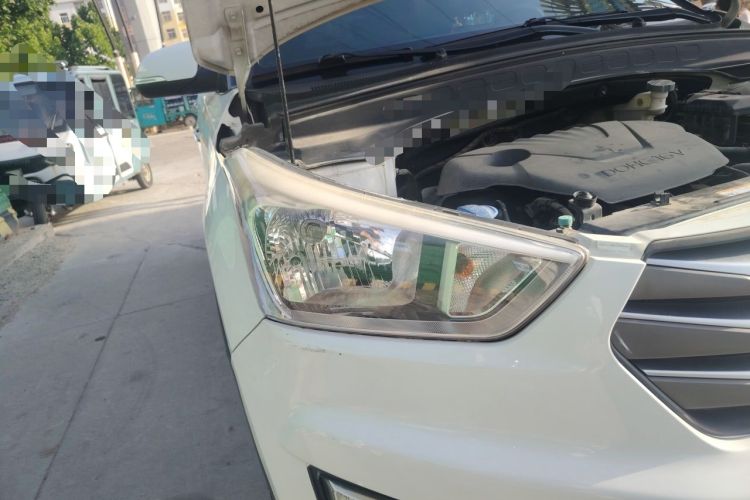 Used Hyundai ix25 2015 1.6L Automatic Two-Wheel Drive Smart GLS Trim Right Front Headlight