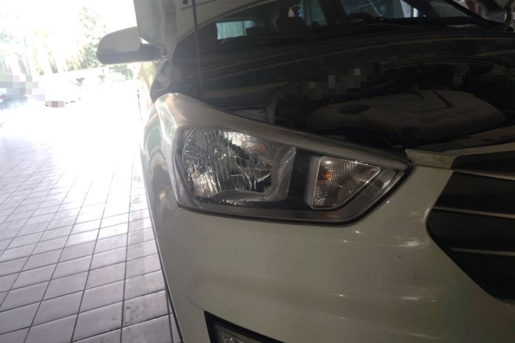 Used Hyundai ix25 2015 1.6L Automatic Two-Wheel Drive Smart GLS Trim Right Front Headlight