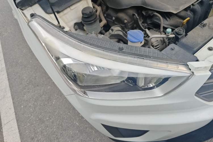 Used Hyundai ix25 2015 1.6L Manual Two-Wheel Drive Fashionable GS Model Right Front Headlight