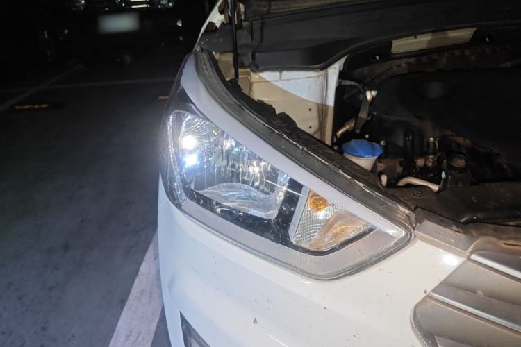 Used Hyundai ix25 2015 1.6L Automatic Two-Wheel Drive Smart GLS Trim Right Front Headlight