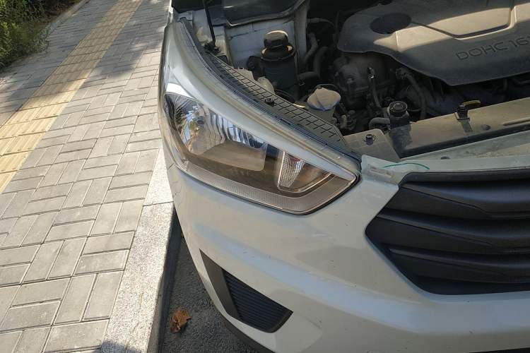 Used Hyundai ix25 2015 1.6L Manual Two-Wheel Drive Fashionable GS Model Right Front Headlight