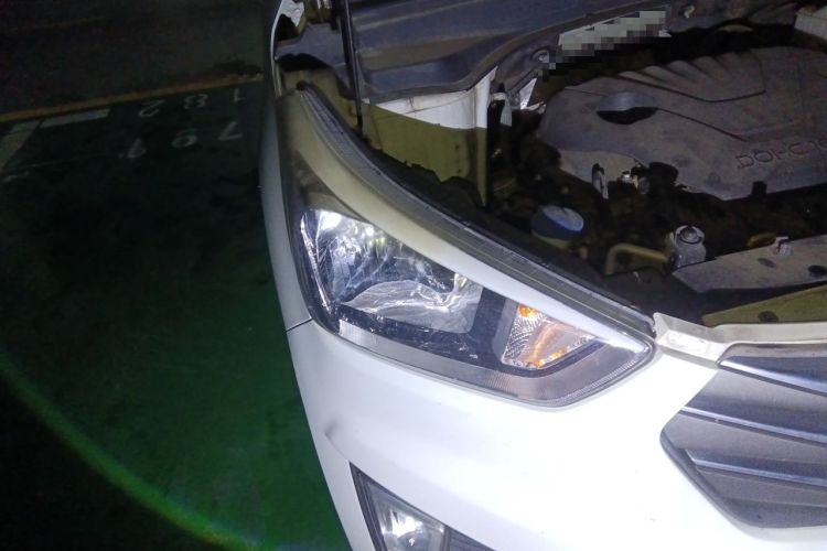 Used Hyundai ix25 2015 1.6L Automatic Two-Wheel Drive Smart GLS Trim Right Front Headlight