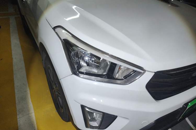 Used Hyundai ix25 2015 1.6L Automatic Two-Wheel Drive Smart GLS Trim Right Front Headlight
