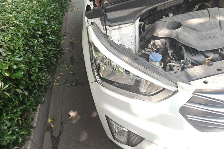 Used Hyundai ix25 2015 1.6L Automatic Two-Wheel Drive Smart GLS Trim Right Front Headlight