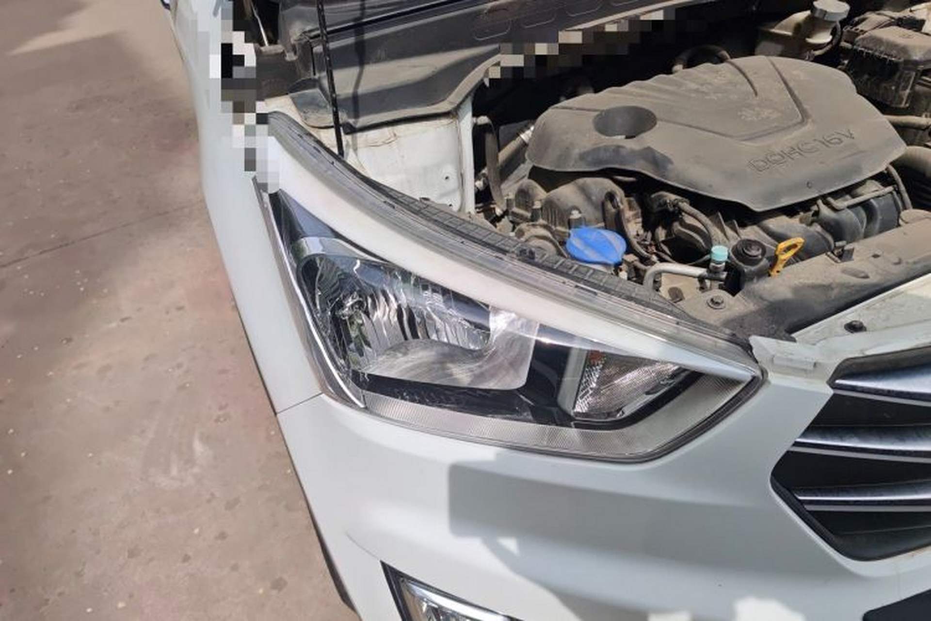 Used Hyundai ix25 2015 1.6L Automatic Two-Wheel Drive Smart GLS Trim Right Front Headlight