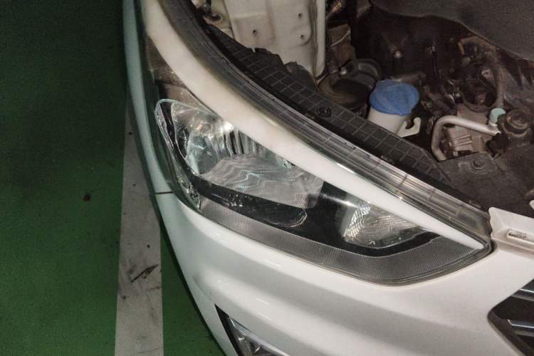 Used Hyundai ix25 2015 1.6L Automatic Two-Wheel Drive Smart GLS Trim Right Front Headlight