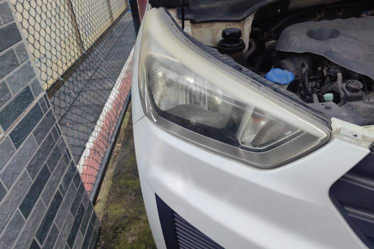 Used Hyundai ix25 2015 1.6L Manual Two-Wheel Drive Fashionable GS Model Right Front Headlight
