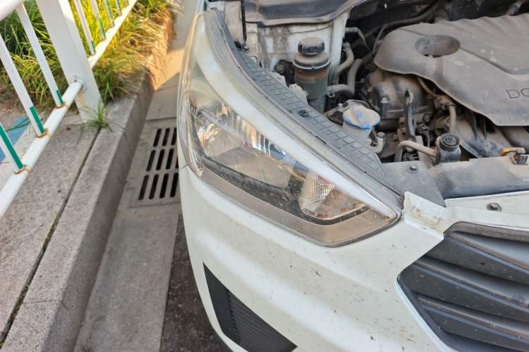 Used Hyundai ix25 2015 1.6L Manual Two-Wheel Drive Fashionable GS Model Right Front Headlight