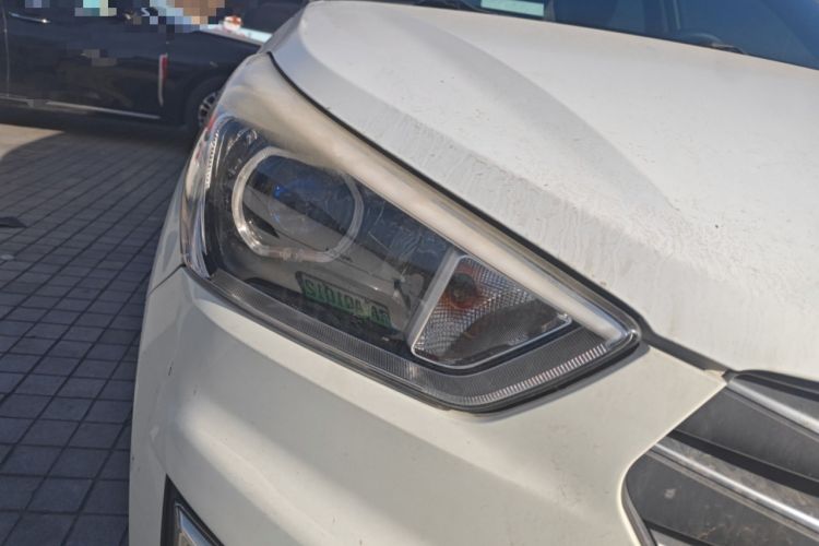 Used Hyundai ix25 2015 1.6L Automatic Two-Wheel Drive Smart GLS Trim Right Front Headlight
