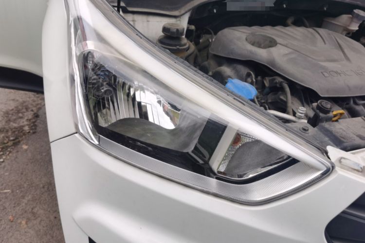 Used Hyundai ix25 2015 1.6L Manual Two-Wheel Drive Fashionable GS Model Right Front Headlight