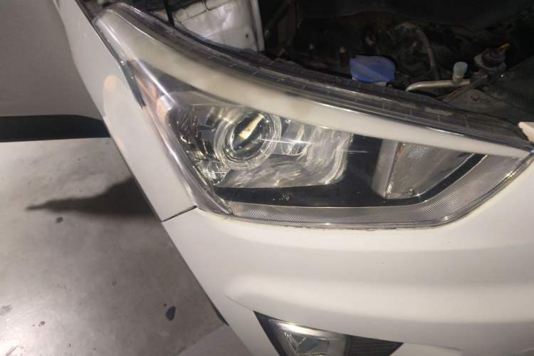 Used Hyundai ix25 2015 1.6L Automatic Two-Wheel Drive Smart GLS Trim Right Front Headlight