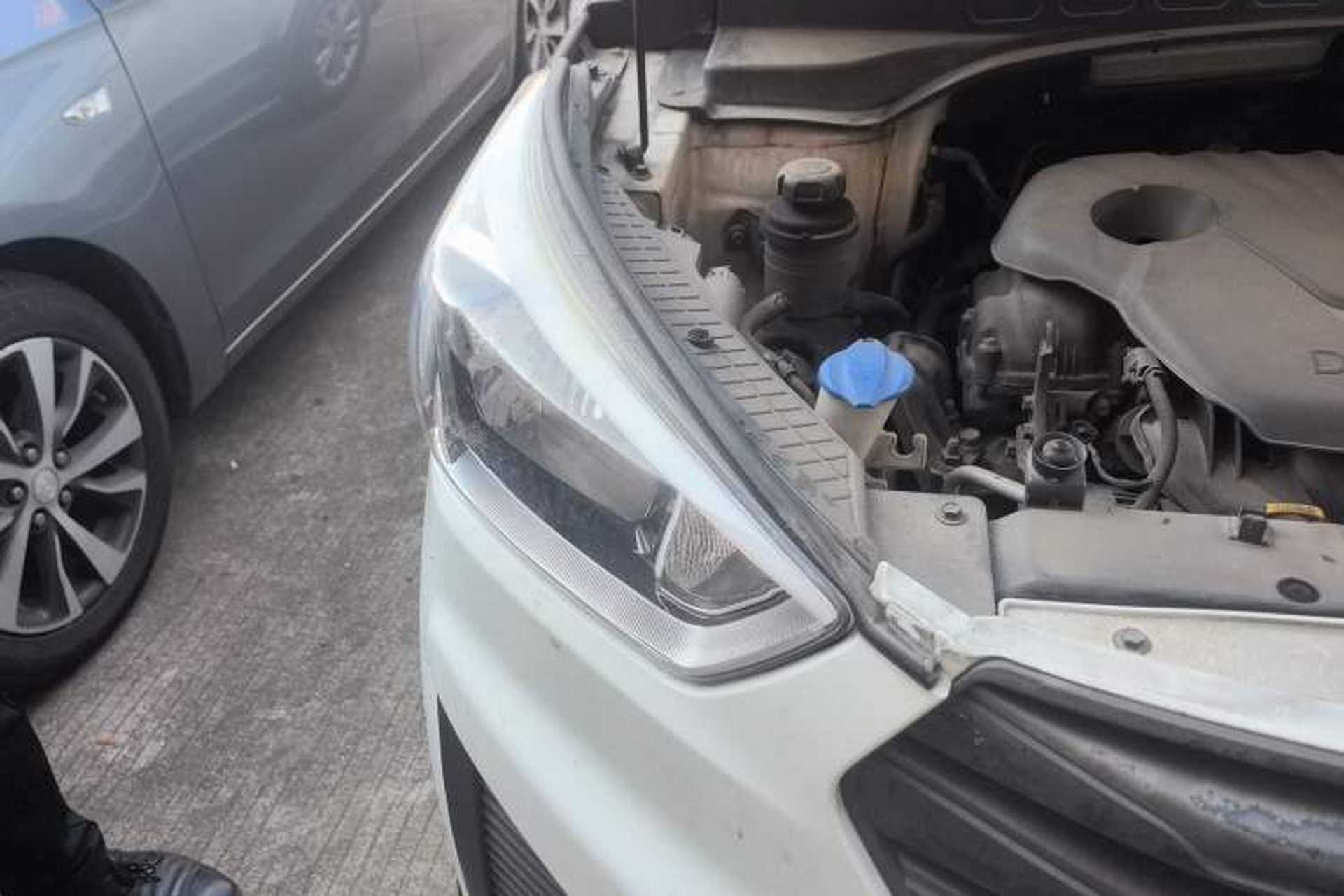 Used Hyundai ix25 2015 1.6L Manual Two-Wheel Drive Fashionable GS Model Right Front Headlight