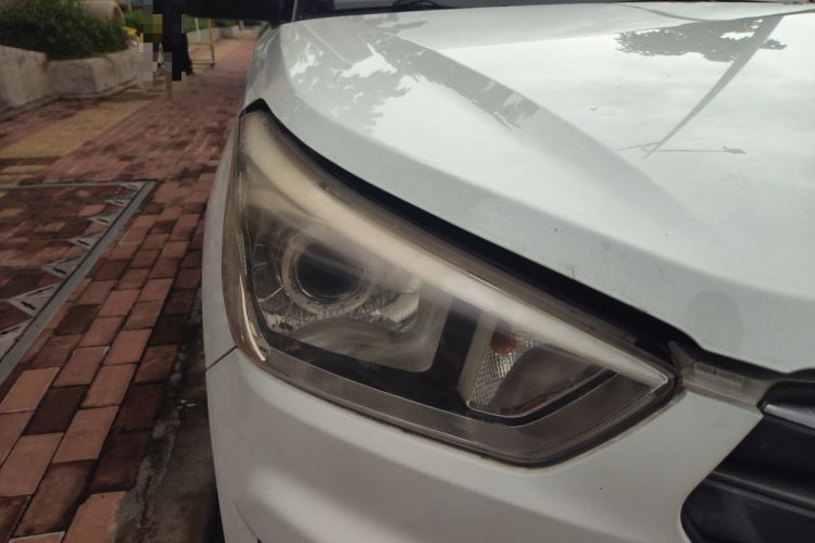 Used Hyundai ix25 2015 1.6L Automatic Two-Wheel Drive Fashionable GS Model Right Front Headlight