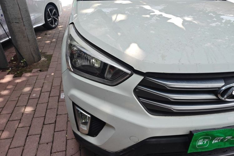 Used Hyundai ix25 2015 1.6L Automatic Two-Wheel Drive Smart GLS Trim Right Front Headlight
