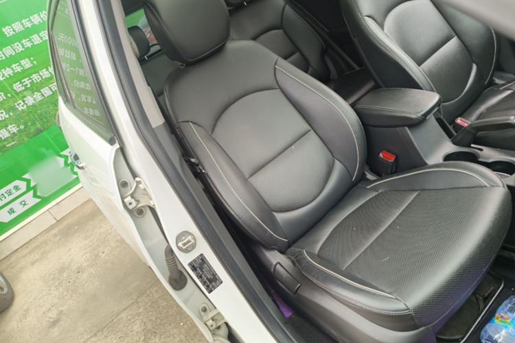 Used Hyundai ix25 2015 1.6L Automatic Two-Wheel Drive Smart GLS Trim Right Front Seat